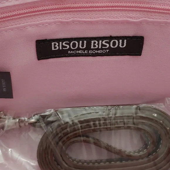 Cutest Baguette ! Bisou Bisou Dark Brown Croc🐊 - Picture 4 of 10